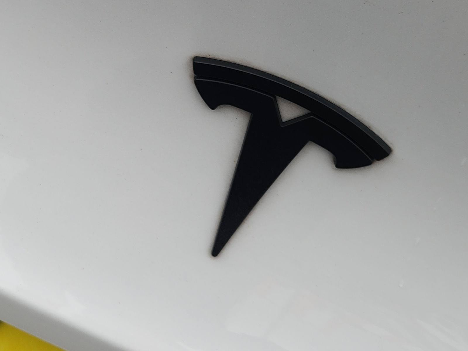 Used 2023 Tesla Model Y Long Range AWD/4WD image 12