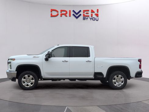 Used 2021 Chevrolet Silverado 2500 LTZ image 2