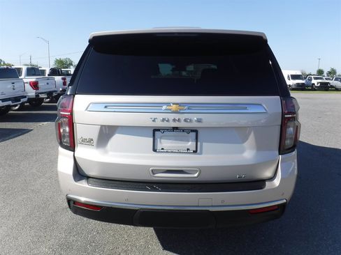 Used 2024 Chevrolet Tahoe LT w/ Luxury Package image 3