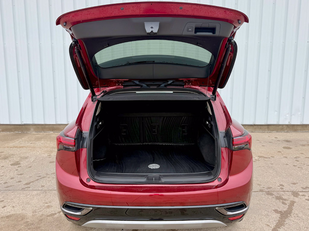Used 2023 Buick Envision Preferred w/ Sport Touring Package AWD/4WD image 16