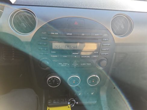 Used 2010 MAZDA MX-5 Miata Grand Touring w/ Premium Pkg RWD image 19