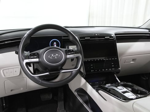 Certified 2023 Hyundai Tucson Limited image 6