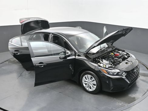 Certified 2025 Nissan Sentra S FWD image 44