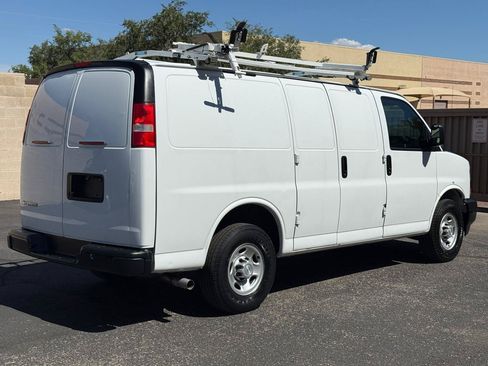 Used 2019 Chevrolet Express 2500 w/ Driver Convenience Package RWD image 8