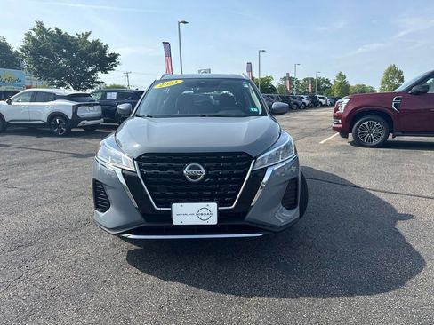 Used 2021 Nissan Kicks SV FWD image 8