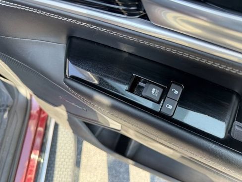 Used 2022 Jeep Wagoneer Series III AWD/4WD image 33