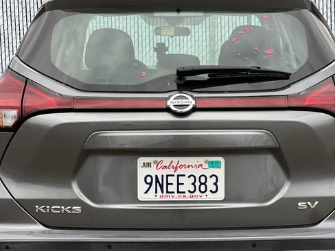 Used 2021 Nissan Kicks SV FWD image 22