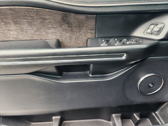 Used 2020 Ford Expedition Limited RWD image 22