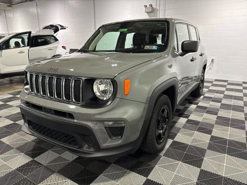 Used 2020 Jeep Renegade Sport w/ UConnect 7.0 Group FWD image 8