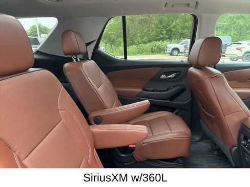 Used 2020 Chevrolet Traverse High Country AWD/4WD image 13