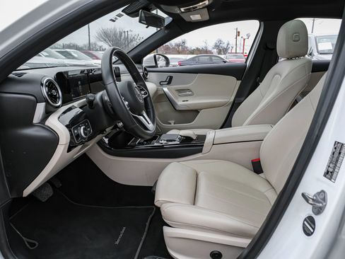 Used 2019 Mercedes-Benz A 220 image 4