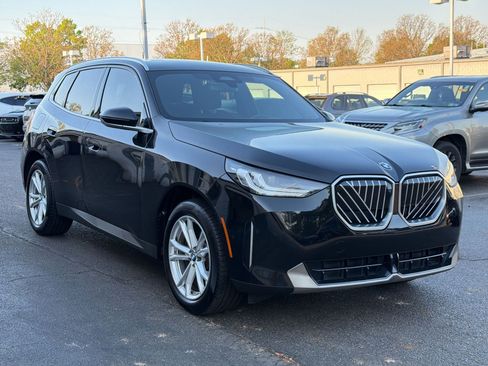 Used 2025 BMW X3 xDrive30i w/ Premium Package image 7