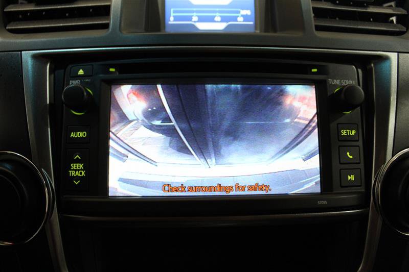Used 2013 Toyota Highlander SE AWD/4WD image 18