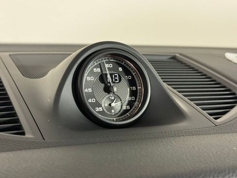 Certified 2026 Porsche Macan image 27