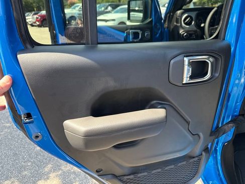 New 2025 Jeep Wrangler Sport S image 15