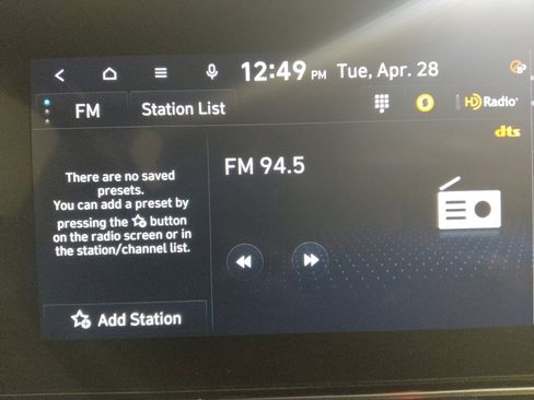 Used 2025 Hyundai Elantra SEL FWD image 25