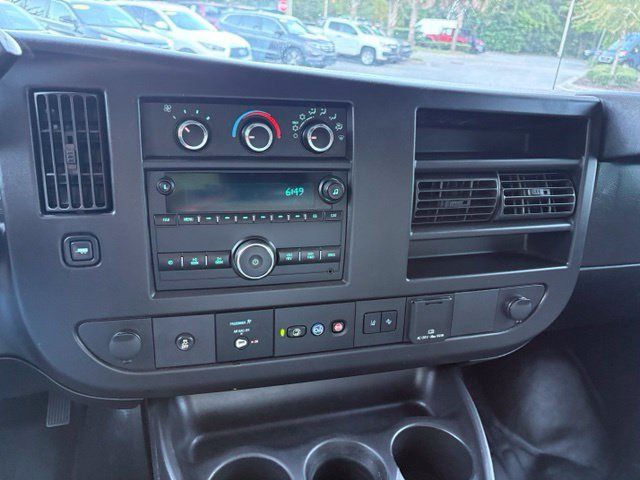 Used 2019 Chevrolet Express 2500 RWD image 15