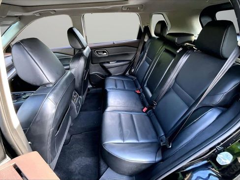 Used 2021 Nissan Rogue SV w/ Premium Package AWD/4WD image 22