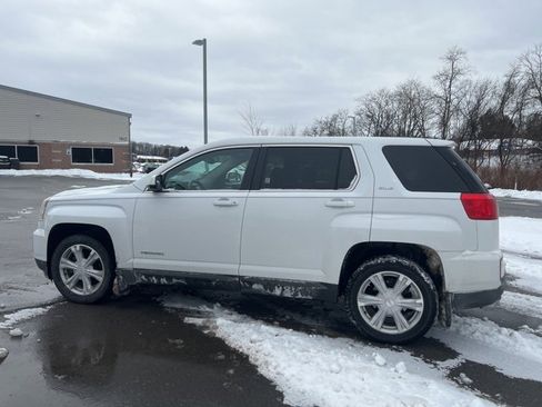 Used 2017 GMC Terrain SLE image 23