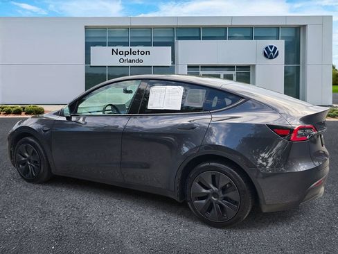 Used 2025 Tesla Model Y Long Range AWD/4WD image 9