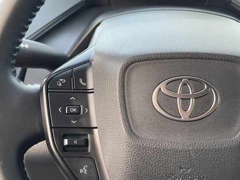 Used 2024 Toyota Prius LE image 22