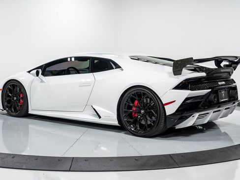 Used 2020 Lamborghini Huracan EVO AWD/4WD image 5
