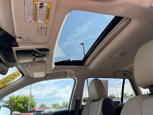 Certified 2025 Subaru Outback Limited AWD/4WD image 28