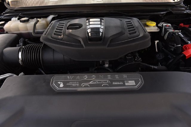 Used 2023 Jeep Wagoneer L Series II AWD/4WD image 30