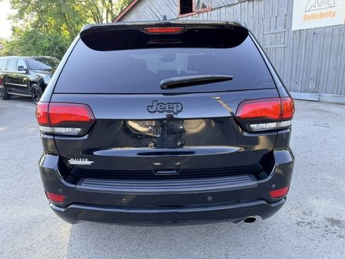 Used 2020 Jeep Grand Cherokee Altitude RWD image 6