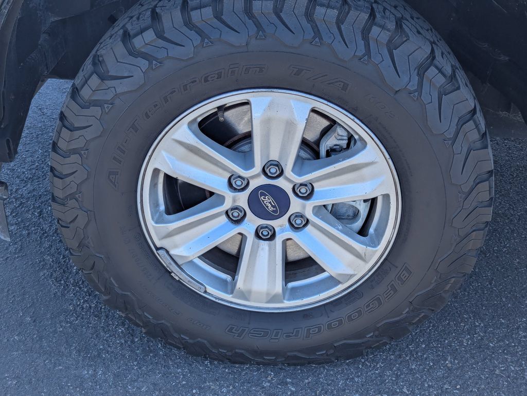 Used 2017 Ford F150 XL w/ XL Power Equipment Group AWD/4WD image 14