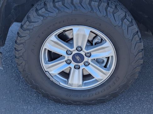 Used 2017 Ford F150 XL w/ XL Power Equipment Group AWD/4WD image 14