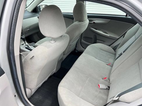 Used 2013 Toyota Corolla LE Special Edition image 17