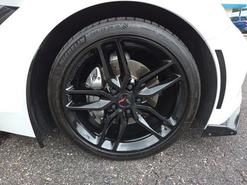 Used 2018 Chevrolet Corvette Stingray Coupe w/ 1LT RWD image 61