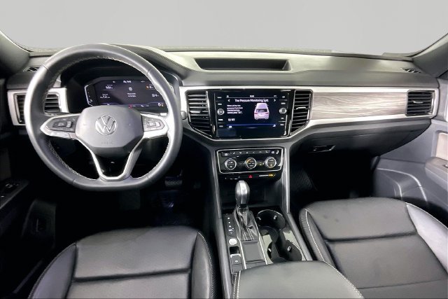 Used 2023 Volkswagen Atlas Cross Sport SE FWD image 7