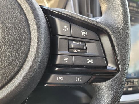 Certified 2025 Subaru Crosstrek 2.0i Premium image 8