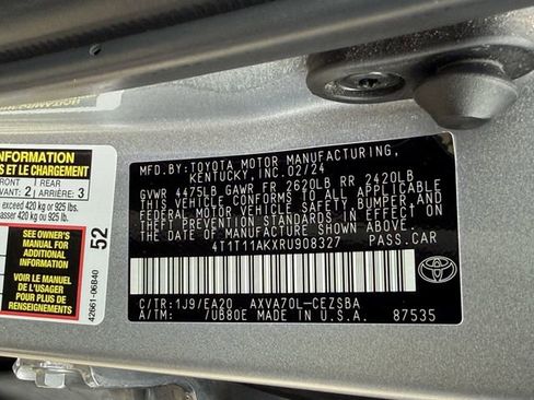 Used 2024 Toyota Camry SE w/ Convenience Package image 33