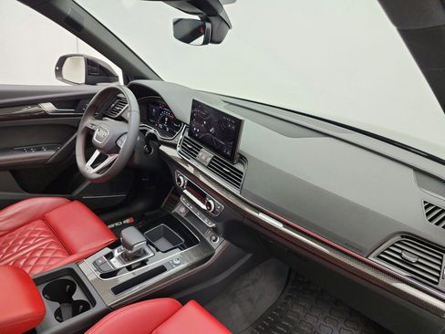Used 2023 Audi SQ5 Premium Plus w/ Premium Plus Package AWD/4WD image 19