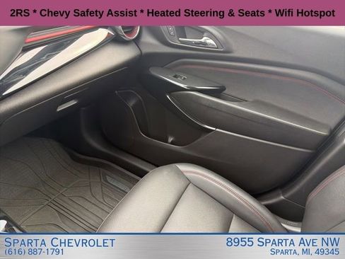 Used 2024 Chevrolet Trax RS FWD image 24