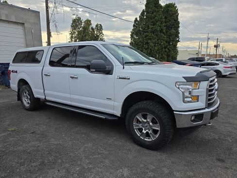 Used 2017 Ford F150 XLT w/ Equipment Group 302A Luxury AWD/4WD image 1