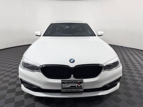 Used 2017 BMW 540i RWD image 4