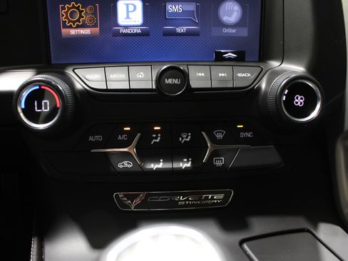 Used 2016 Chevrolet Corvette Stingray Coupe image 16