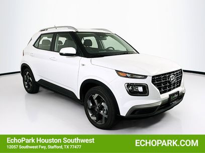 Used 2025 Hyundai Venue SEL
