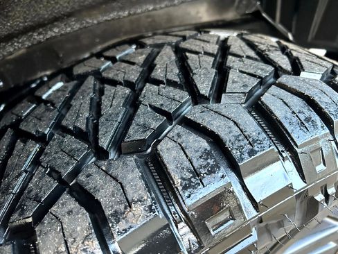 Used 2011 Toyota 4Runner Limited image 9