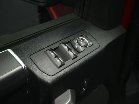 Used 2019 Ford F150 XLT w/ Equipment Group 302A Luxury AWD/4WD image 39