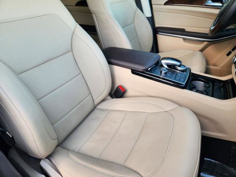 Used 2017 Mercedes-Benz GLS 550 GLS 550 image 12