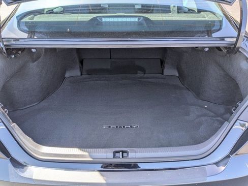 Used 2025 Toyota Camry SE w/ Convenience Package image 6