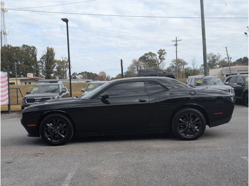 Used 2023 Dodge Challenger SXT w/ Blacktop Package image 2