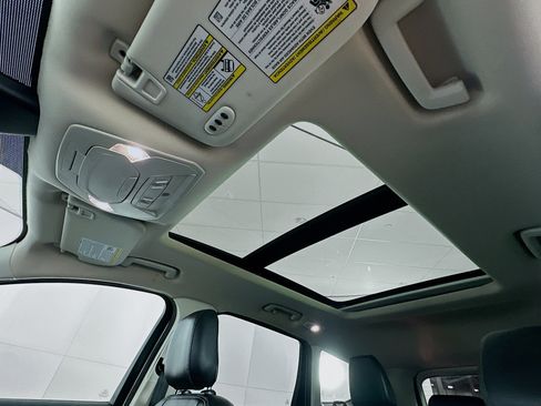 Used 2018 Ford Escape Titanium w/ Ford Safe & Smart Package image 26