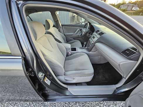 Used 2007 Toyota Camry LE image 31