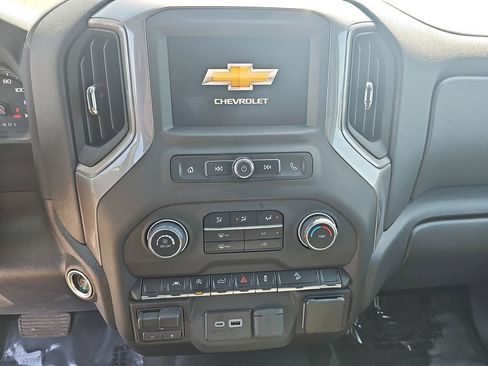 Used 2024 Chevrolet Silverado 1500 Custom Trail Boss w/ LPO, Dark Essentials Package AWD/4WD image 22